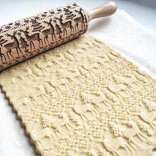 Load image into Gallery viewer, Christmas Themed Rolling Pin by Zen Solution